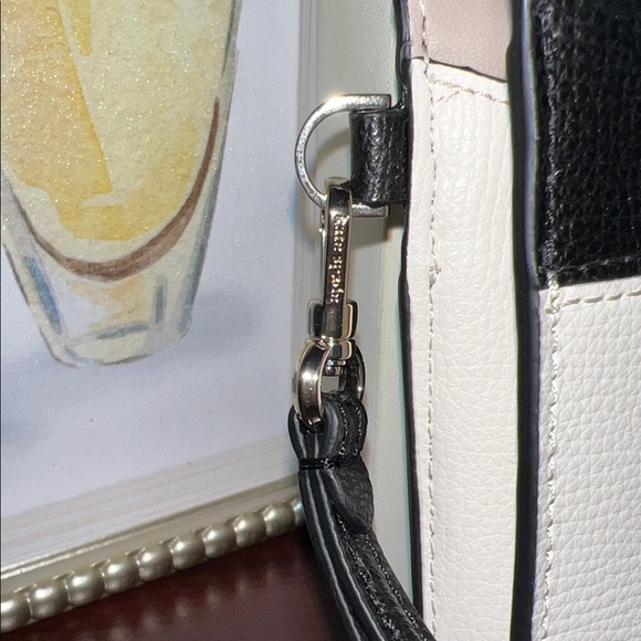 Kate Spade Black and White Houndstooth Dachshund Wristlet NWT - Picture 5 of 5